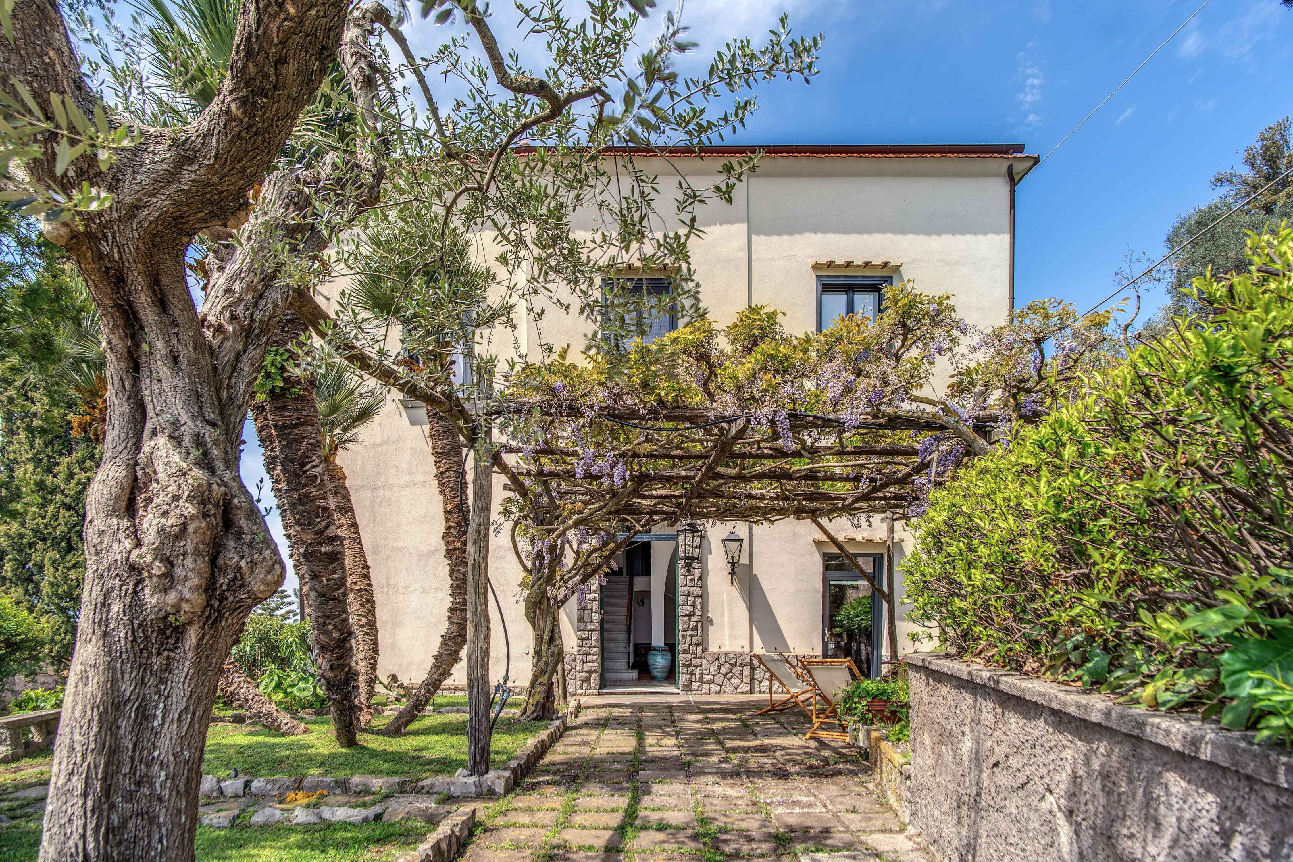 Villa-Aragona---021.jpg