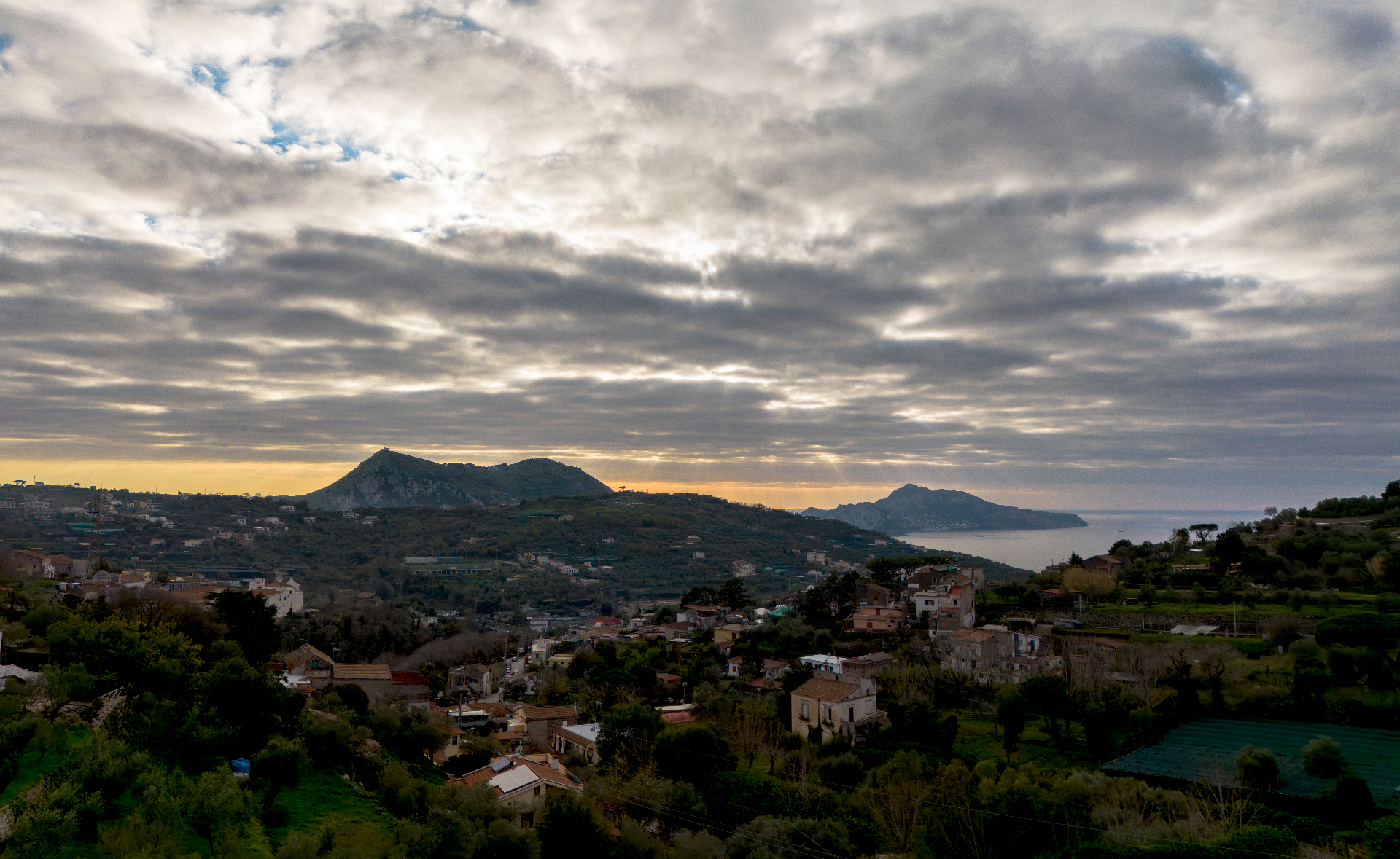 Villa-Hemera_foto-Francesco-Squeglia_Panoramica_senza-titolo-1.jpg