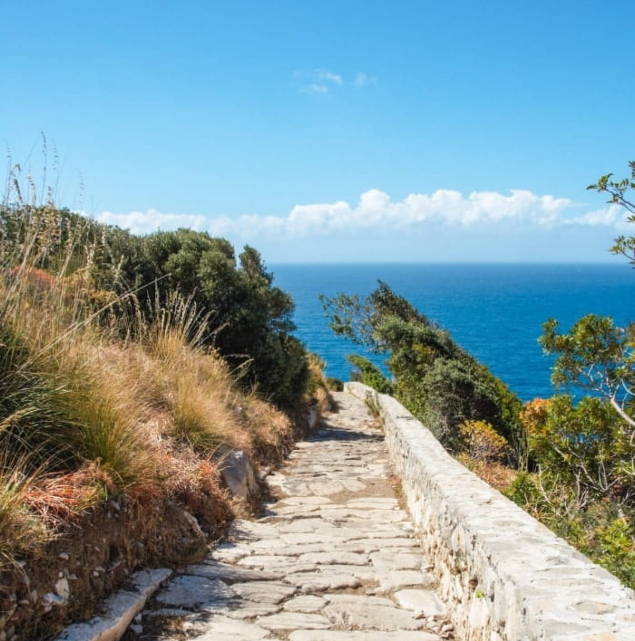 Hiking adventure on the Amalfi Coast